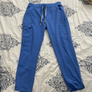 Small figs scrub pants